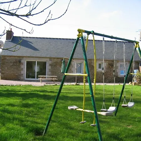 Le Domaine Du Pont Canon